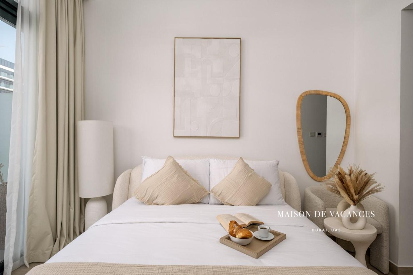 Stylish Getaway 10 Minutes To Mall Apartment *