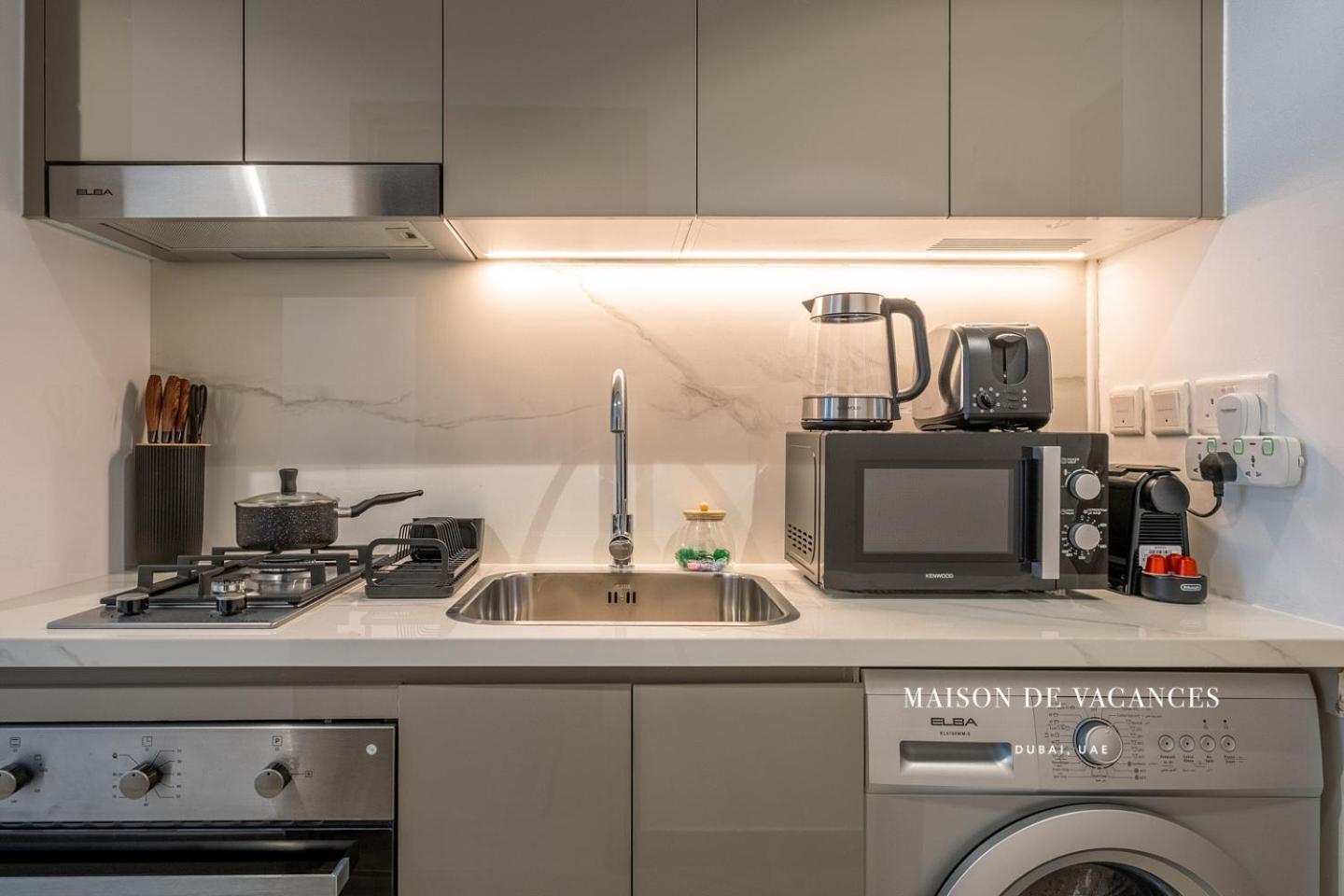 Apartment Stylish Getaway 10 Minutes To Mall Dubai