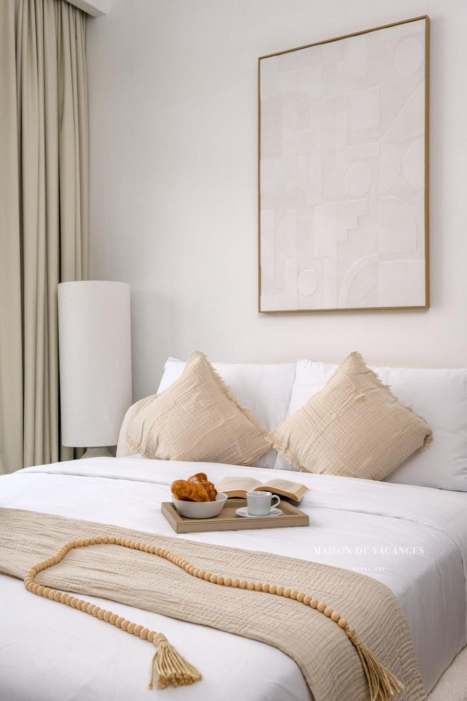 Stylish Getaway 10 Minutes To Mall *