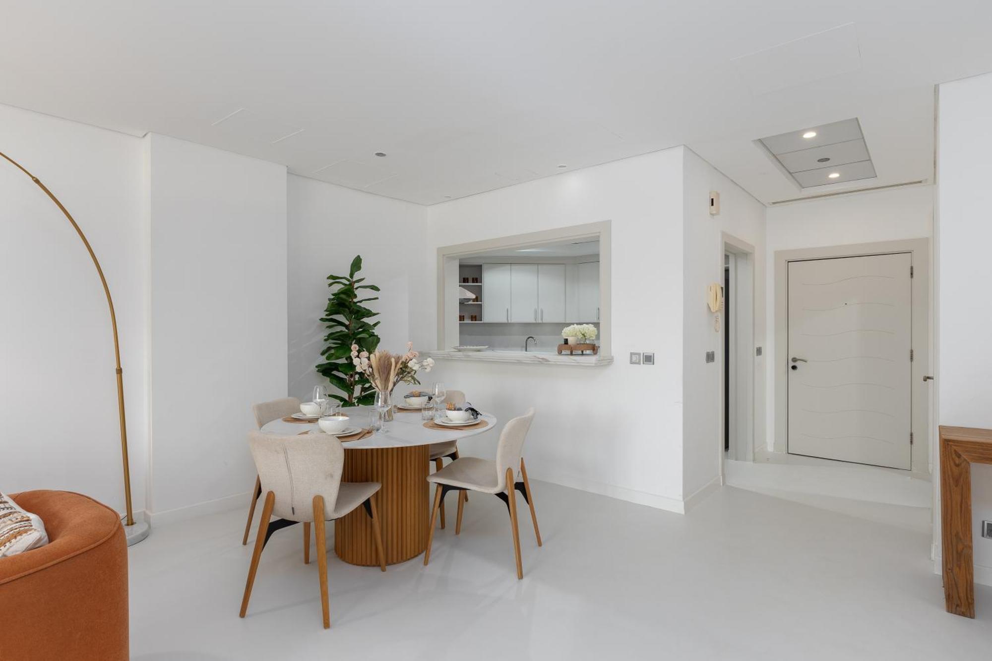 Shoreline 4, Palm Jumeirah - Mint Apartment Dubai