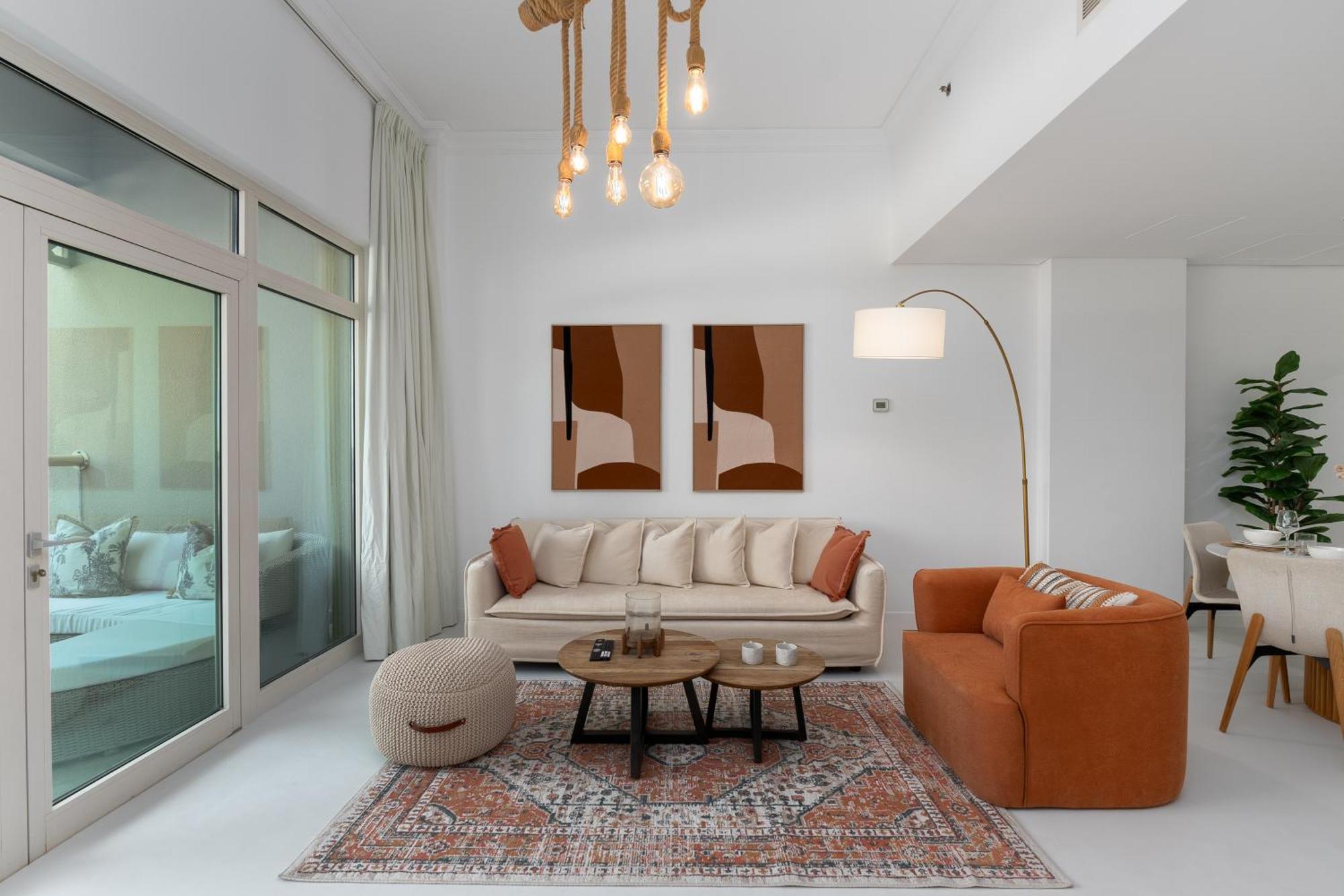 Shoreline 4, Palm Jumeirah - Mint Apartment Dubai