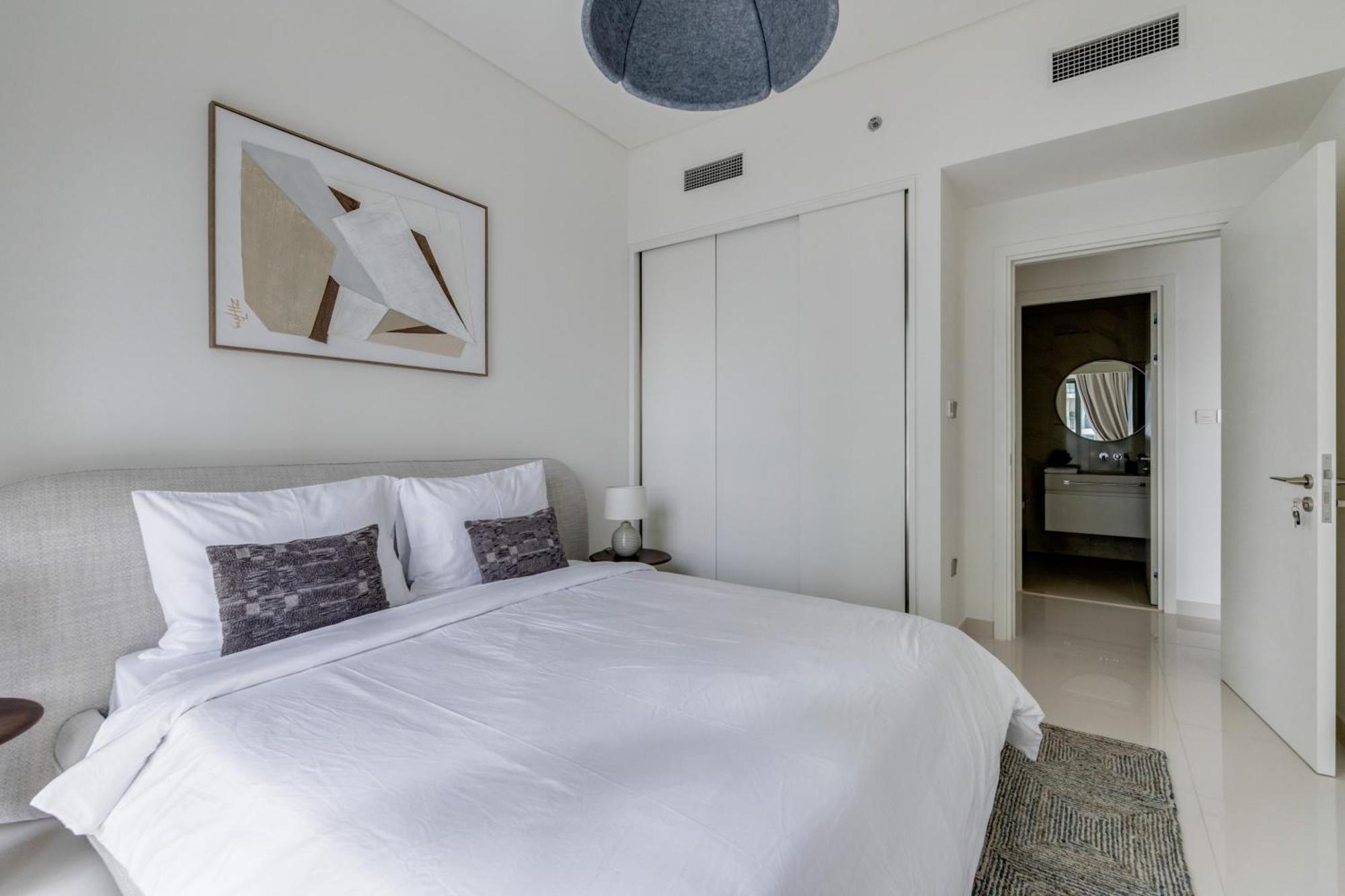 Vista - Private & Palm Jumeirah Views Apartment *