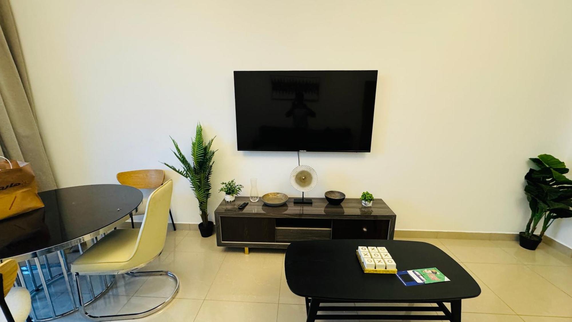 Apartamento Stylish Fairview In Business Bay Canal View Marasi Drive *
