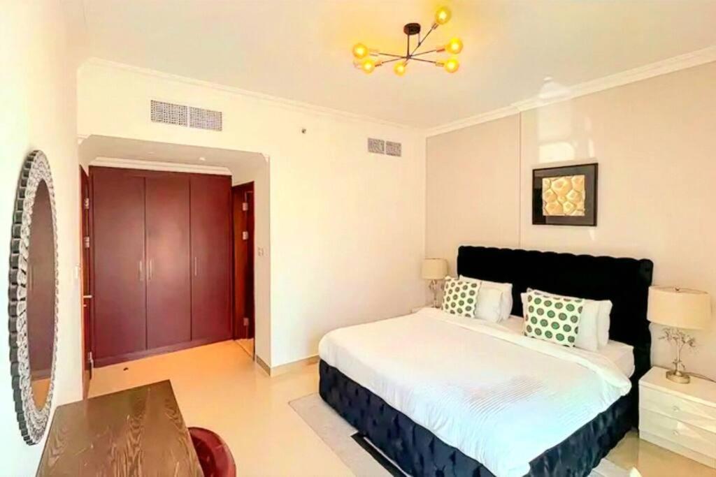Spacious 2 Bedroom With View Dubai