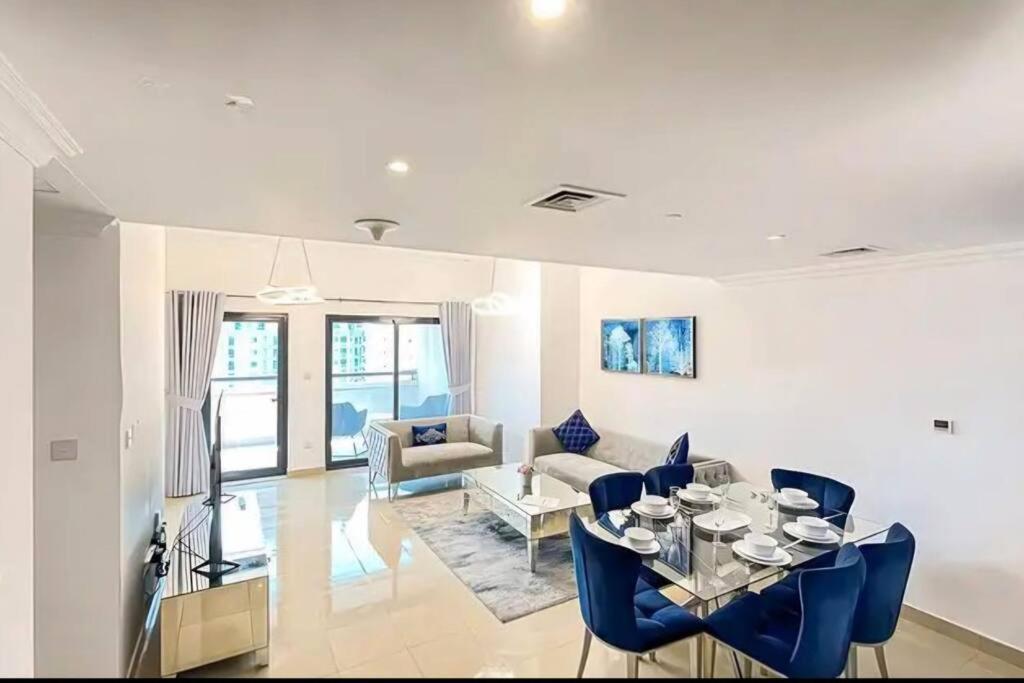 Spacious 2 Bedroom With View Apartment
