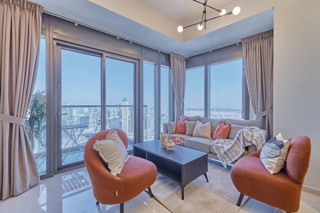 Apartment Easemytrip - Elegant 3br On 53rd Floor With Stunning Views *