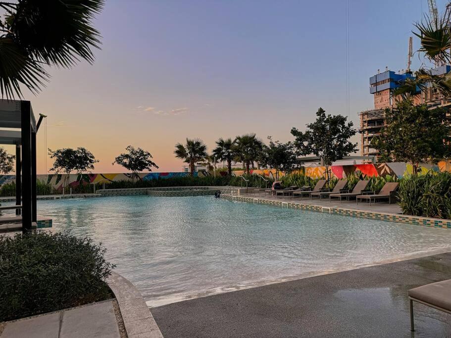 Apartment Easemytrip - Elegant 3br On 53rd Floor With Stunning Views *