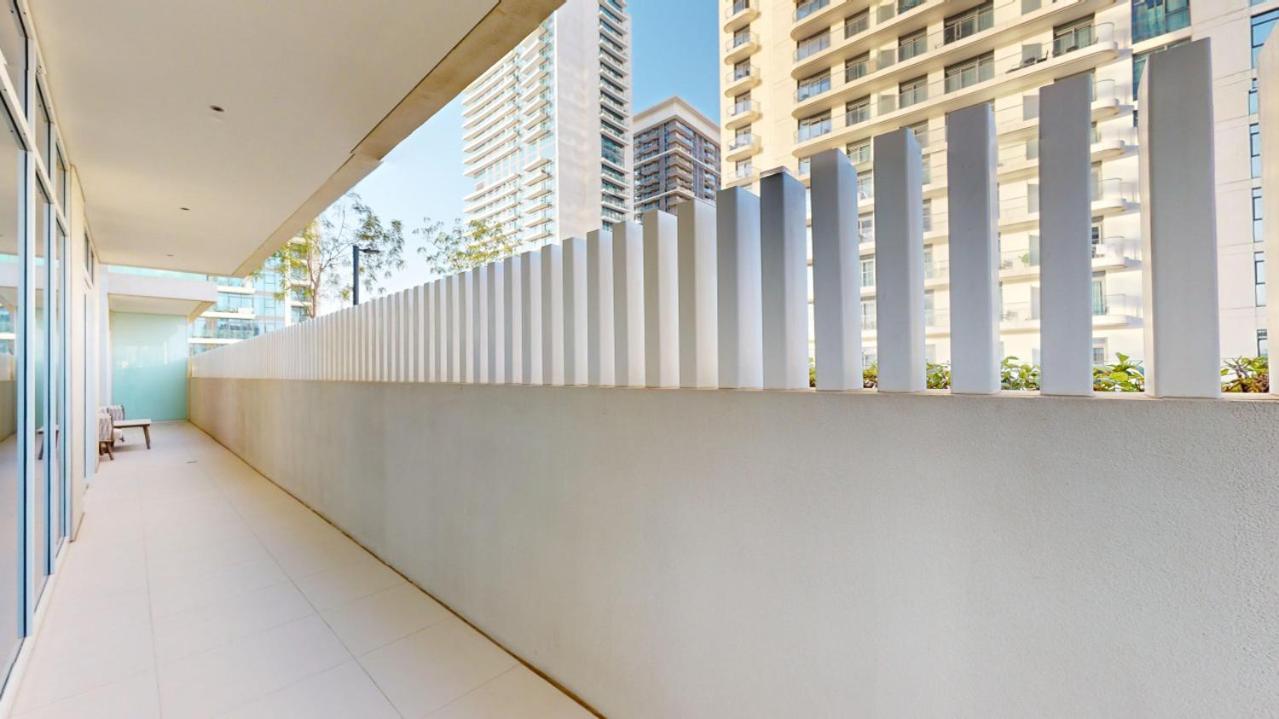 Apartment Sunrise Bay Tower 2 - Classy Three Bedroom Dubai