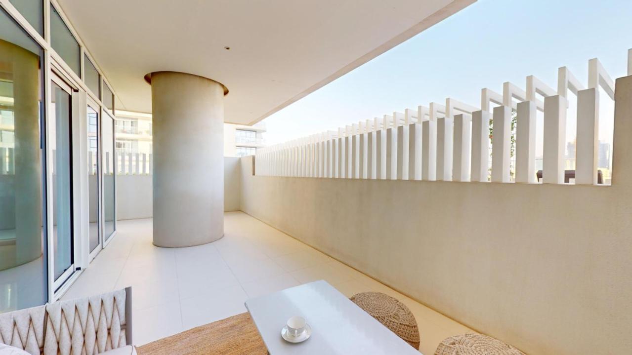 Sunrise Bay Tower 2 - Classy Three Bedroom Apartment