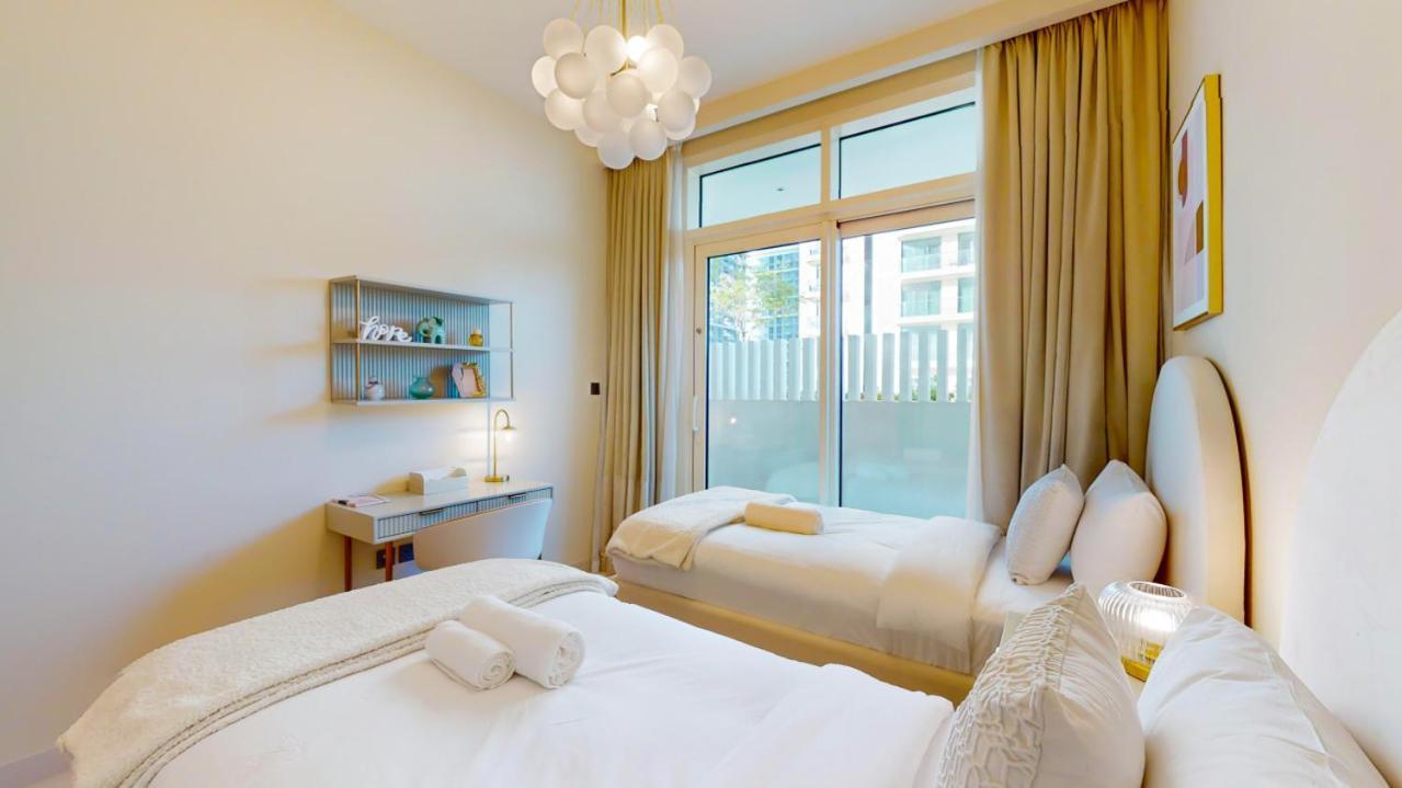 Sunrise Bay Tower 2 - Classy Three Bedroom * Dubai