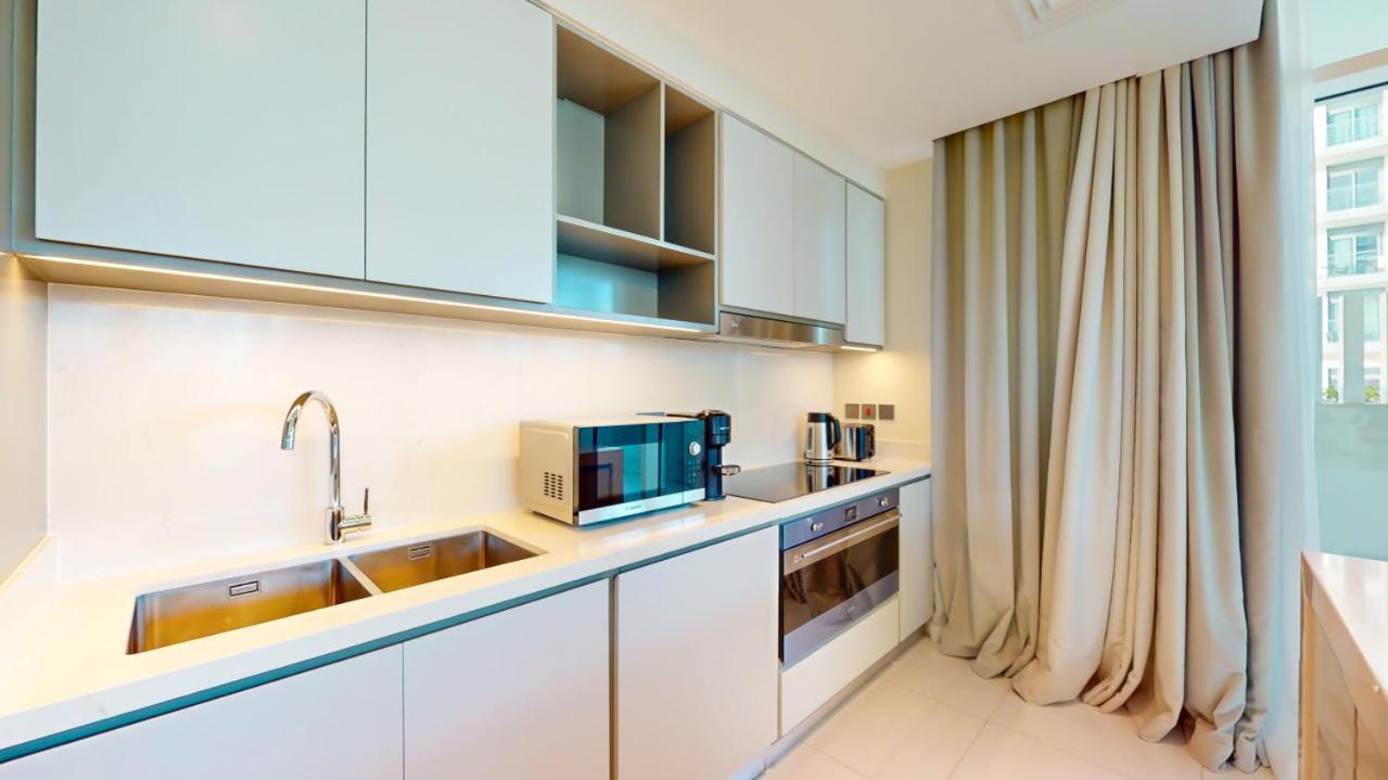 Sunrise Bay Tower 2 - Classy Three Bedroom *