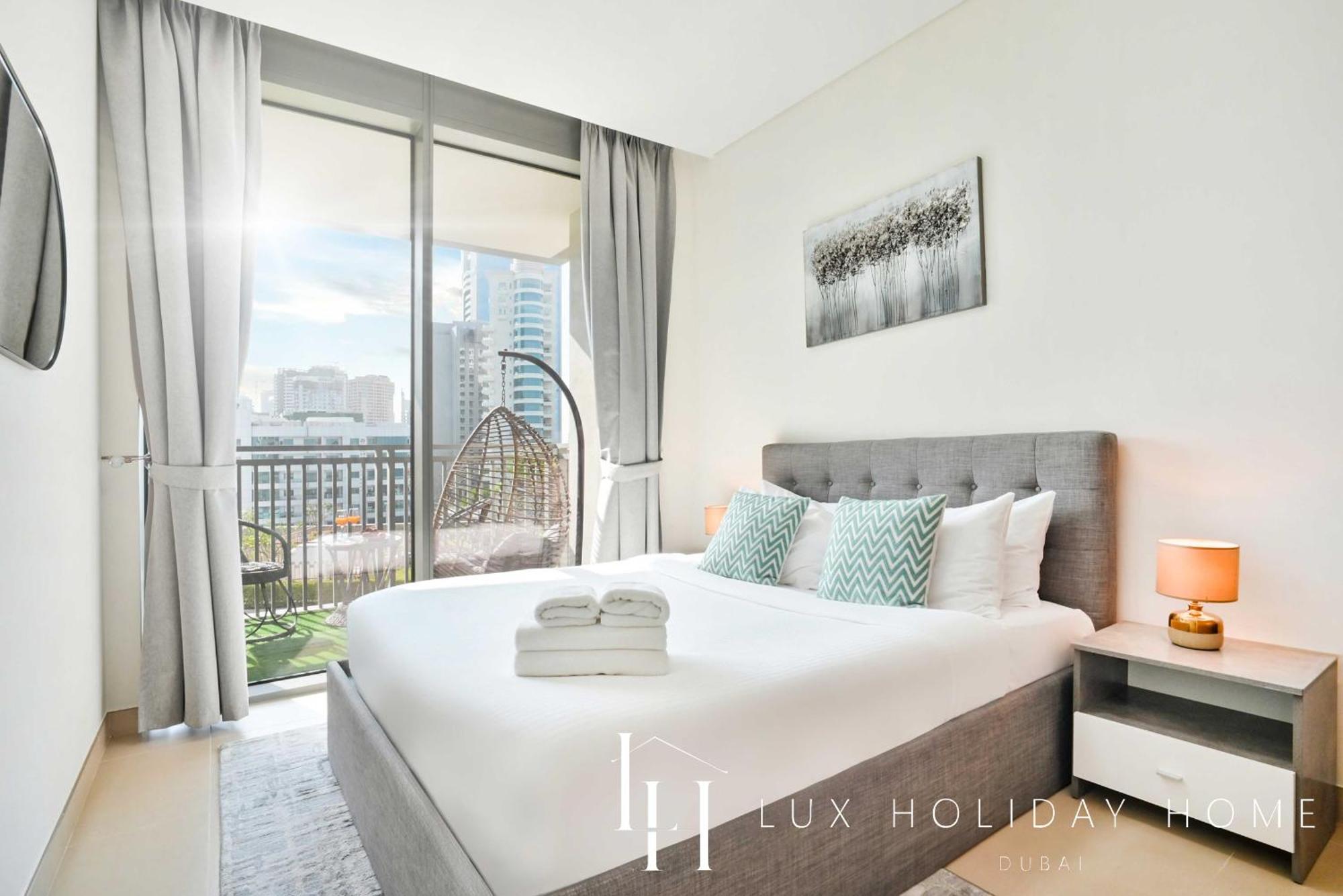 Apartment Lux 52 42 Deluxe Marina View 1 *