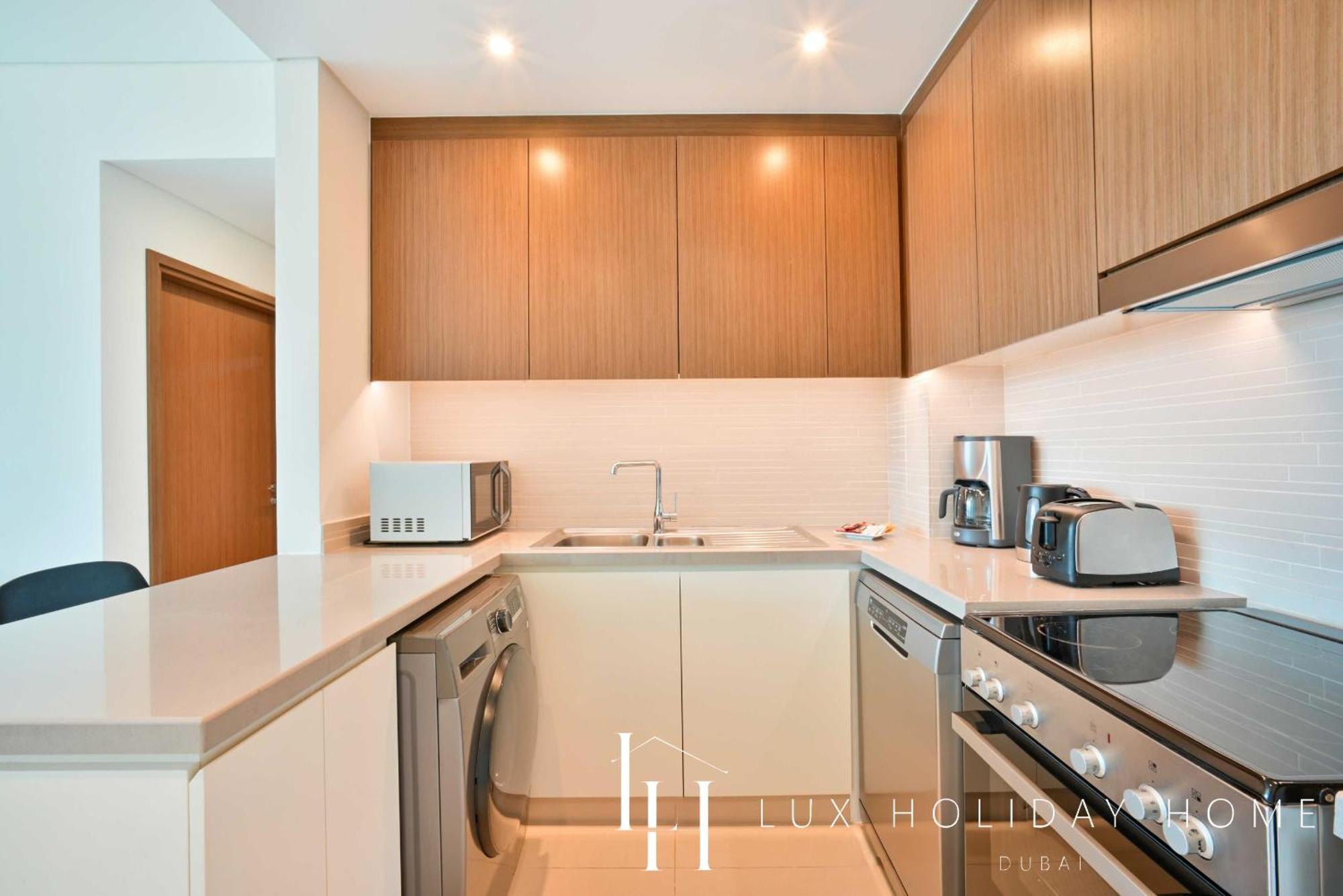 Lux 52 42 Deluxe Marina View 1 Apartment Dubai