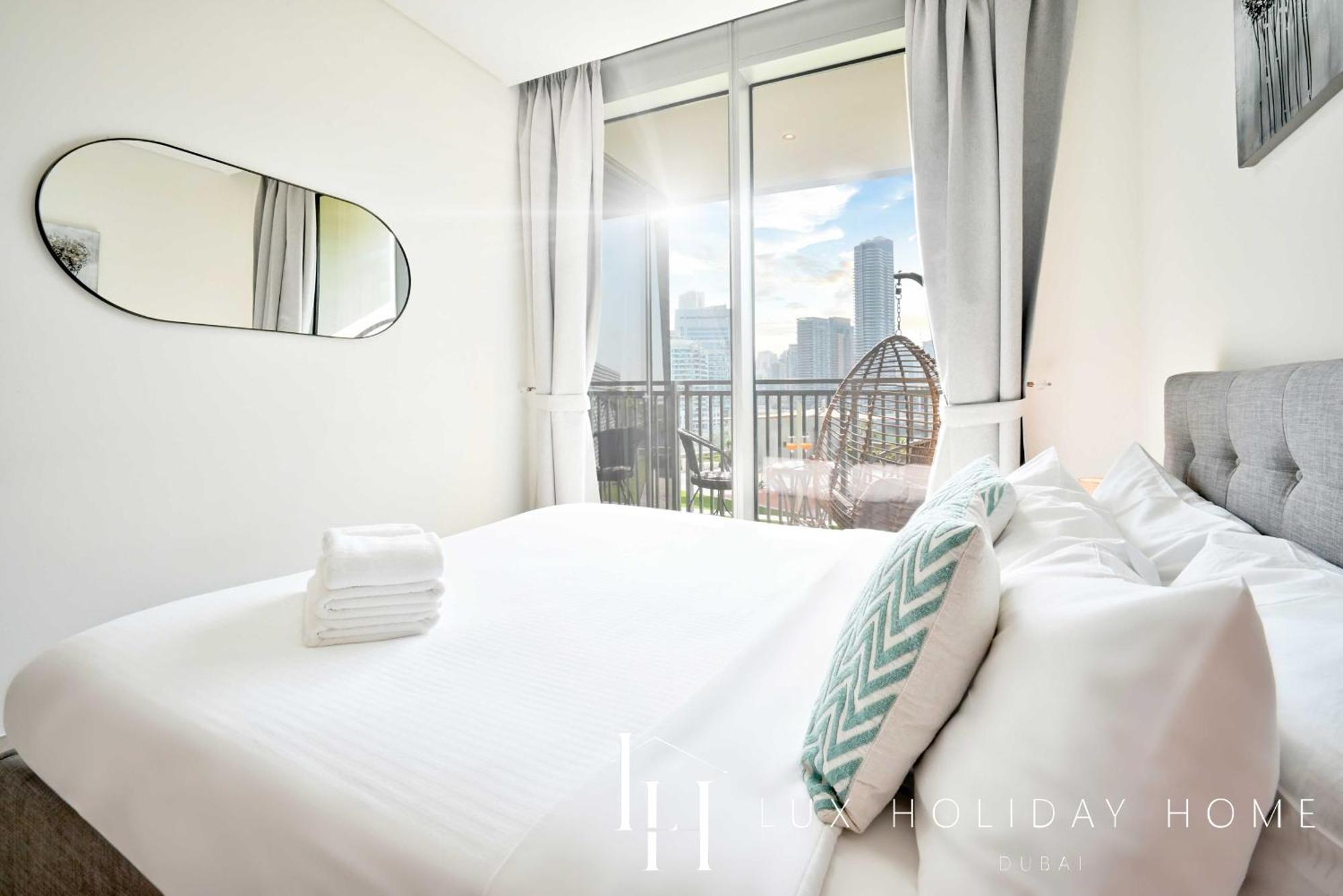 Lux 52 42 Deluxe Marina View 1 * Dubai