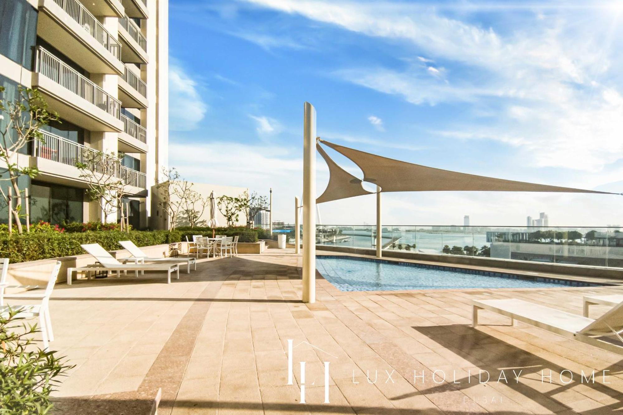 Lux 52 42 Deluxe Marina View 1