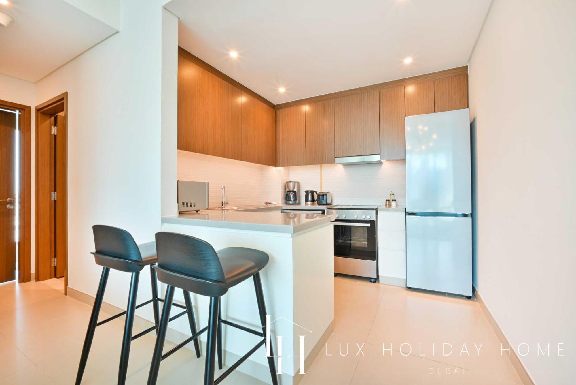 Apartment Lux 52 42 Deluxe Marina View 1