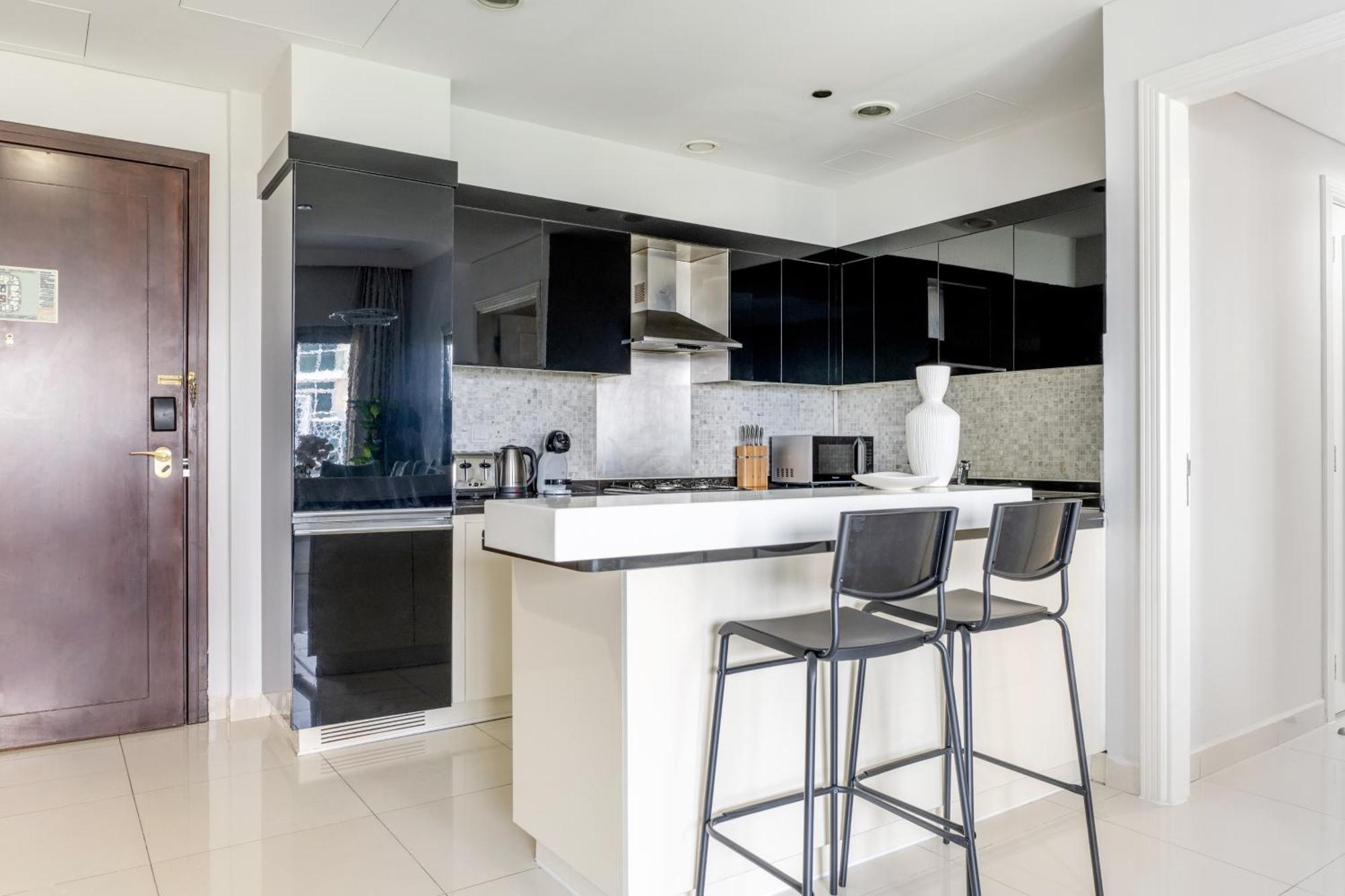 Downtown Luxury - 5 Star Facilities - 5 Min Walk To Mall Apartamento