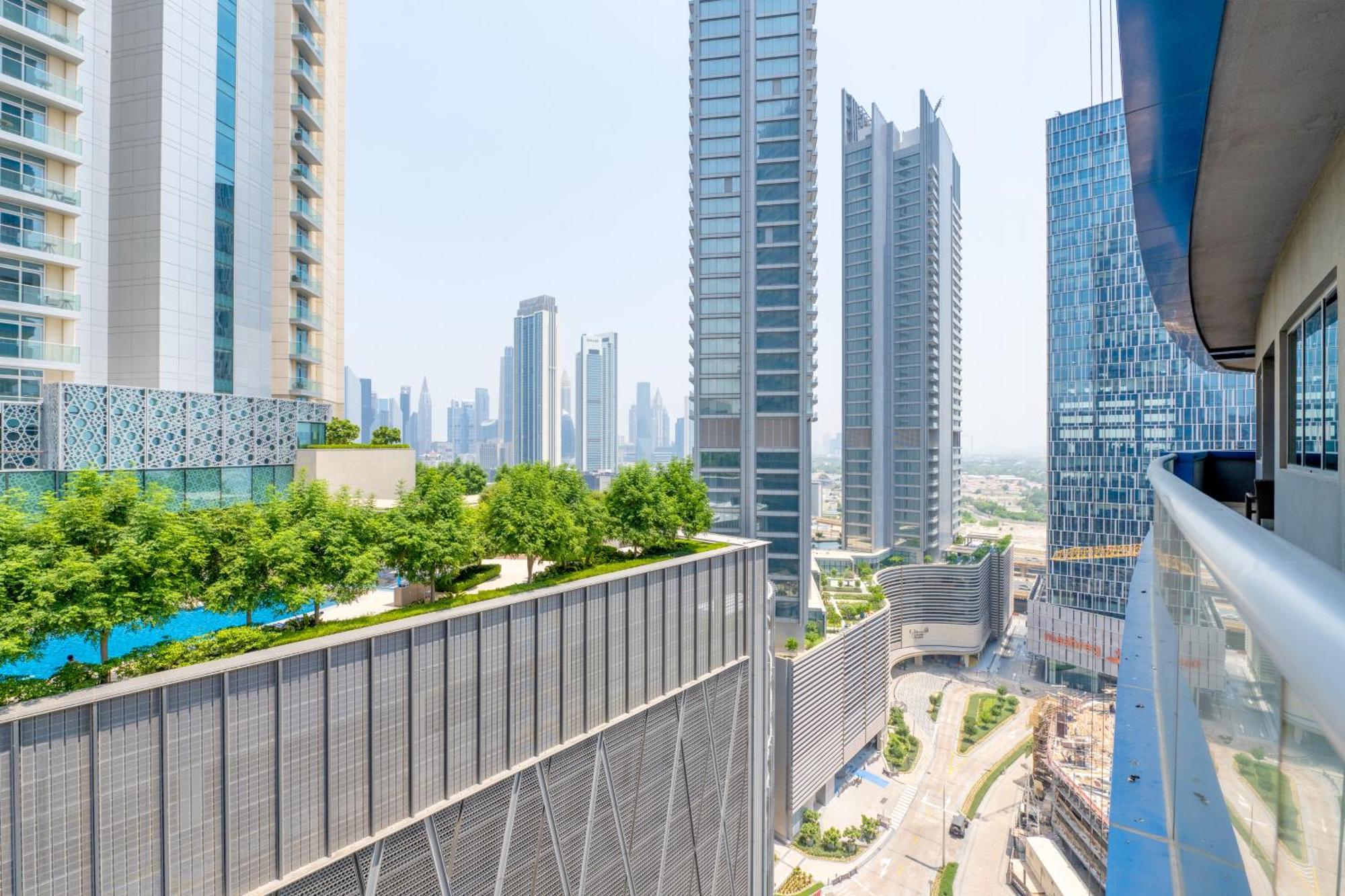 Downtown Luxury - 5 Star Facilities - 5 Min Walk To Mall * Dubai