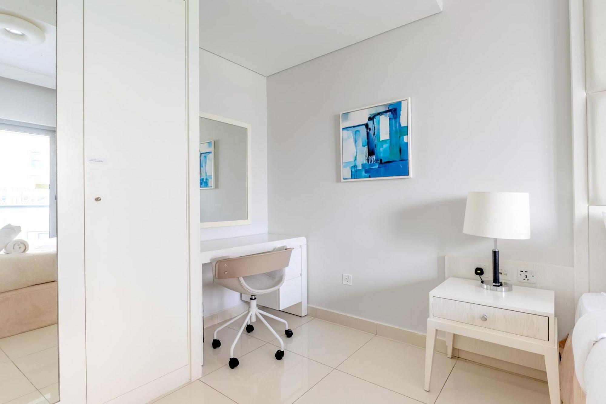 Downtown Luxury - 5 Star Facilities - 5 Min Walk To Mall * Dubai