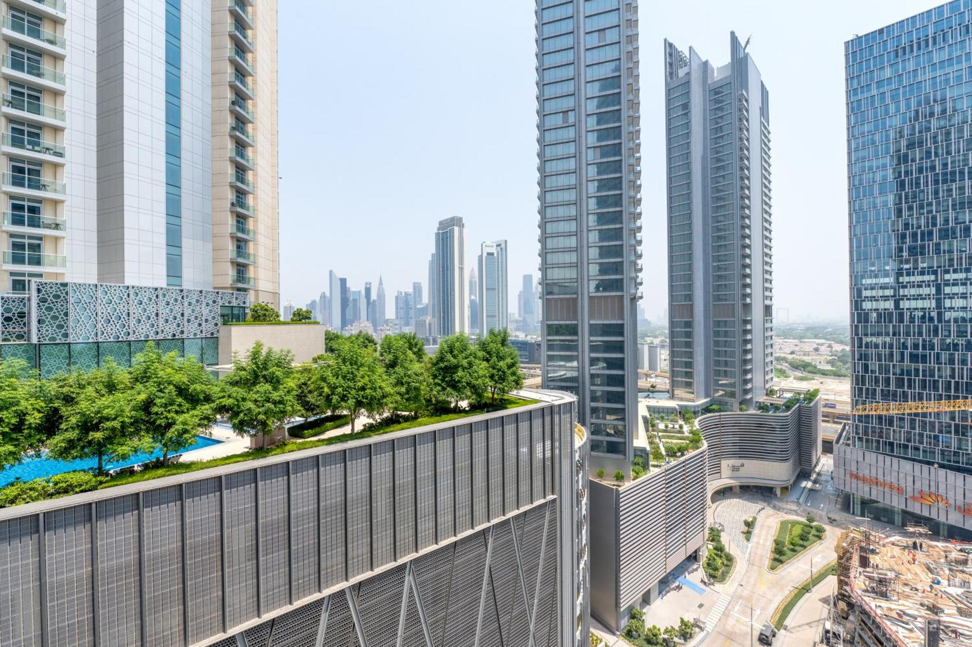 Downtown Luxury - 5 Star Facilities - 5 Min Walk To Mall