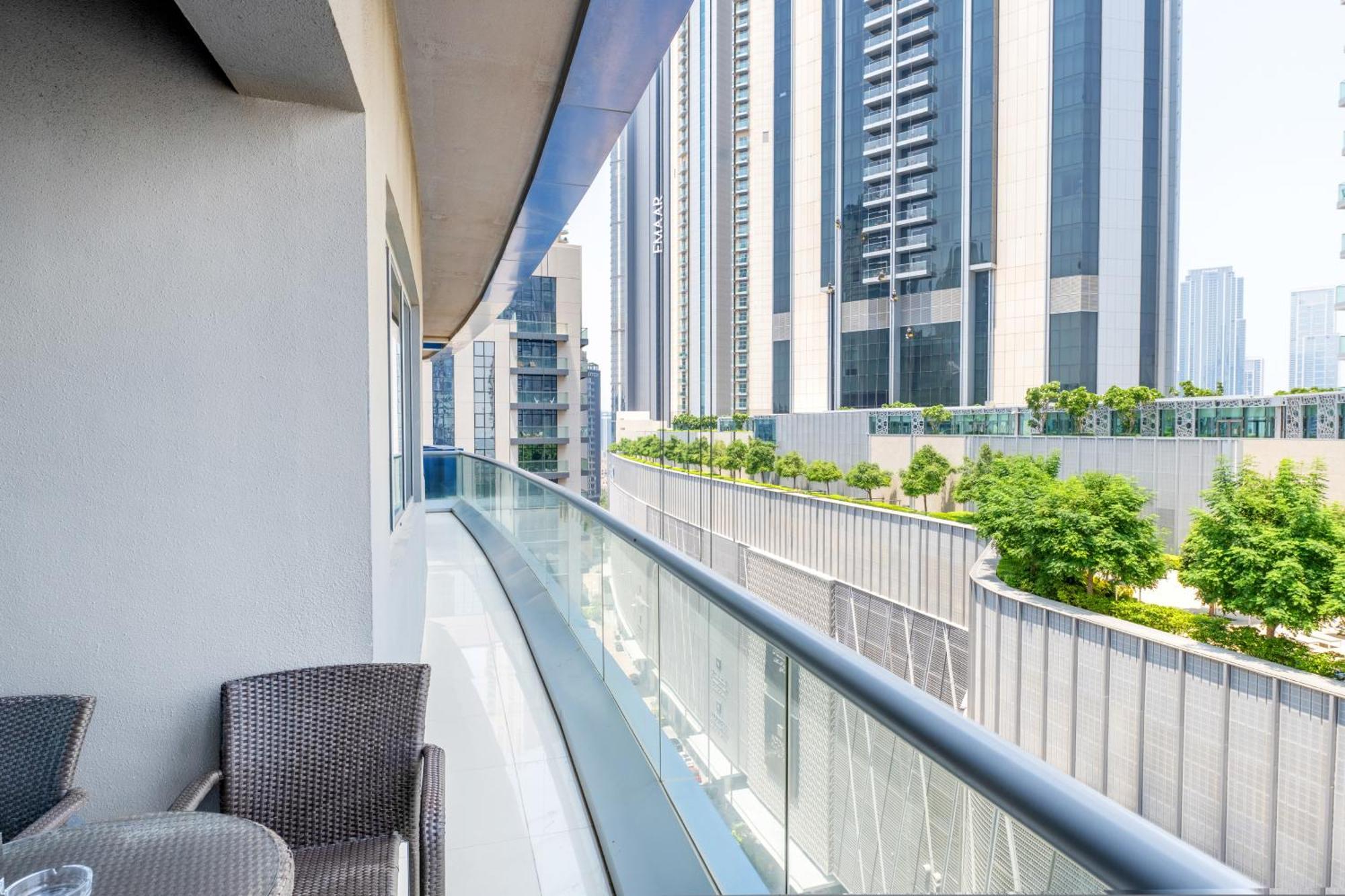Downtown Luxury - 5 Star Facilities - 5 Min Walk To Mall Apartamento *