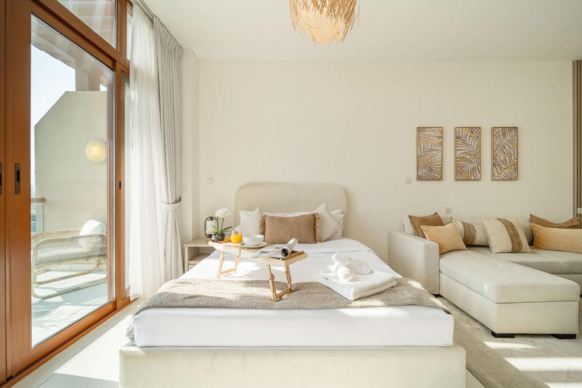 Apartment Airstay - Cozy - Sea Views - Palm Jumeirah - Monthly Offer Available *