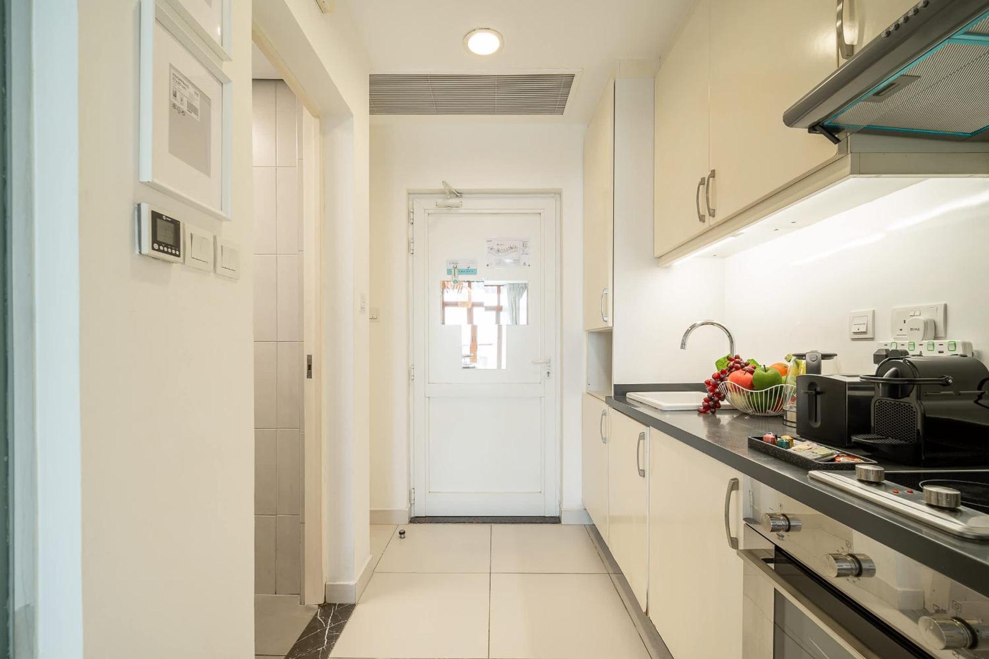 Apartment Airstay - Cozy - Sea Views - Palm Jumeirah - Monthly Offer Available *