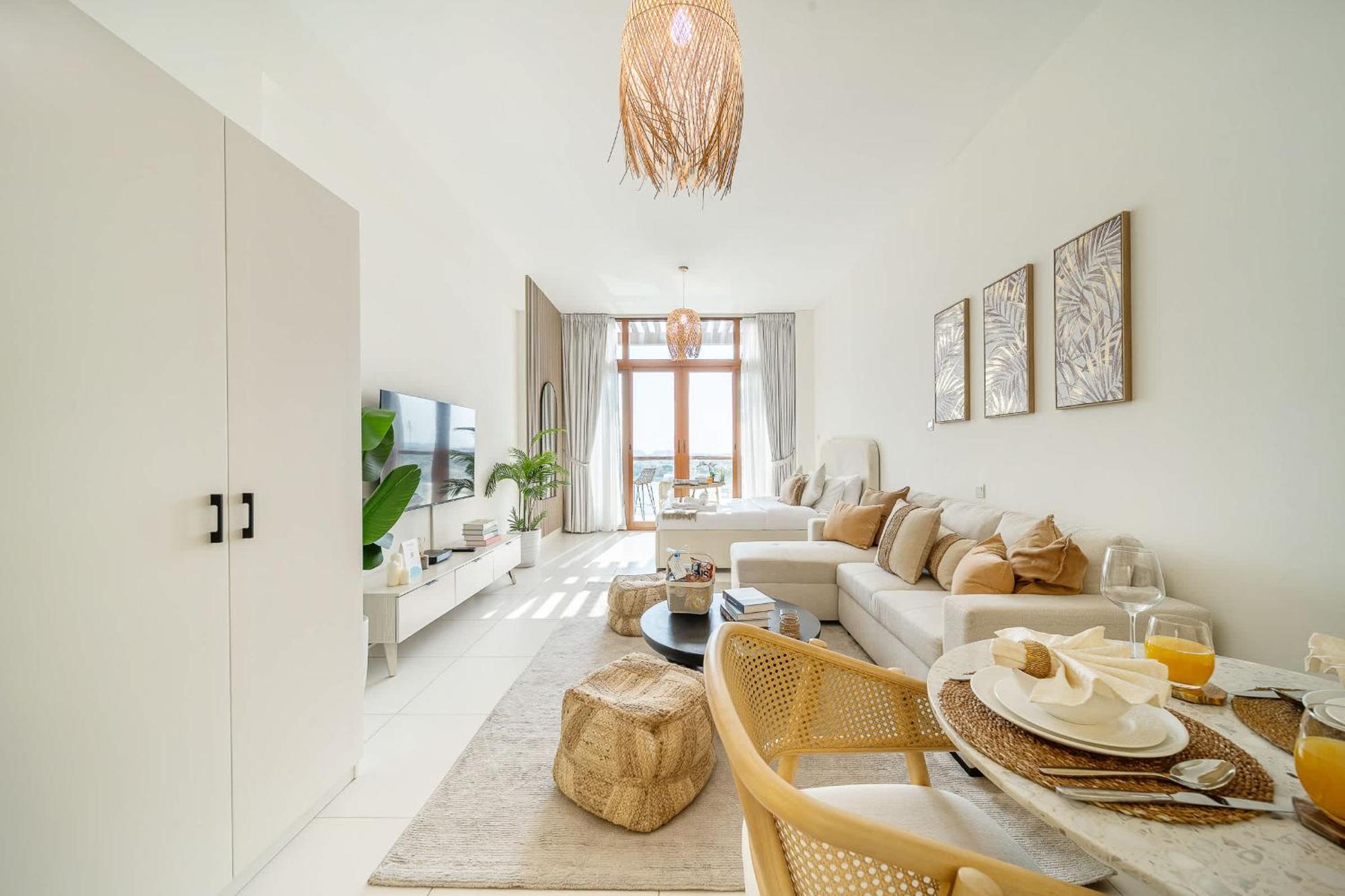 Airstay - Cozy - Sea Views - Palm Jumeirah - Monthly Offer Available Dubai