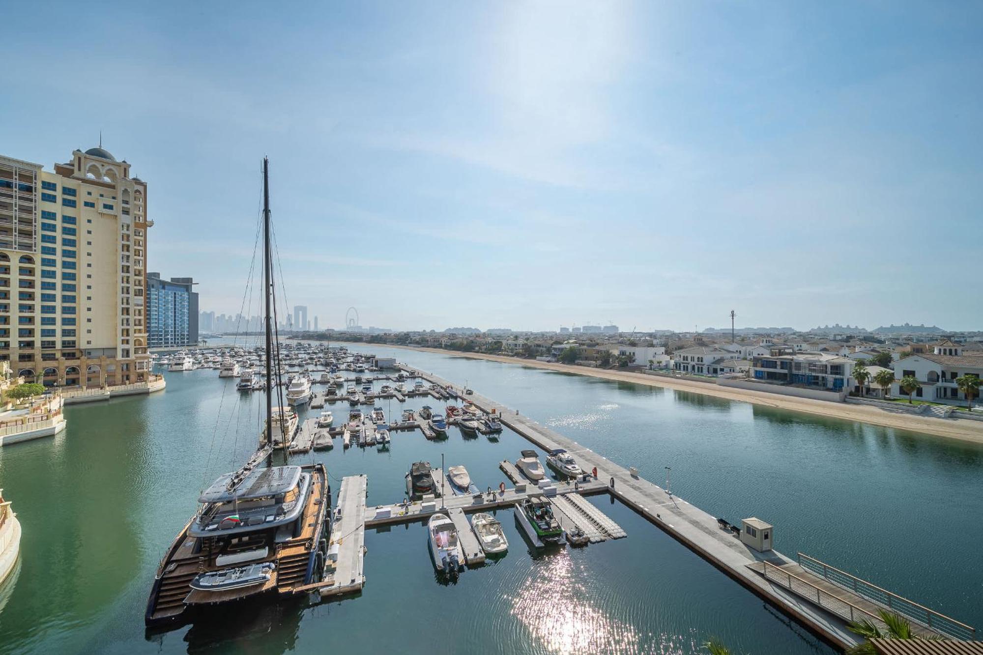 Airstay - Cozy - Sea Views - Palm Jumeirah - Monthly Offer Available Apartment