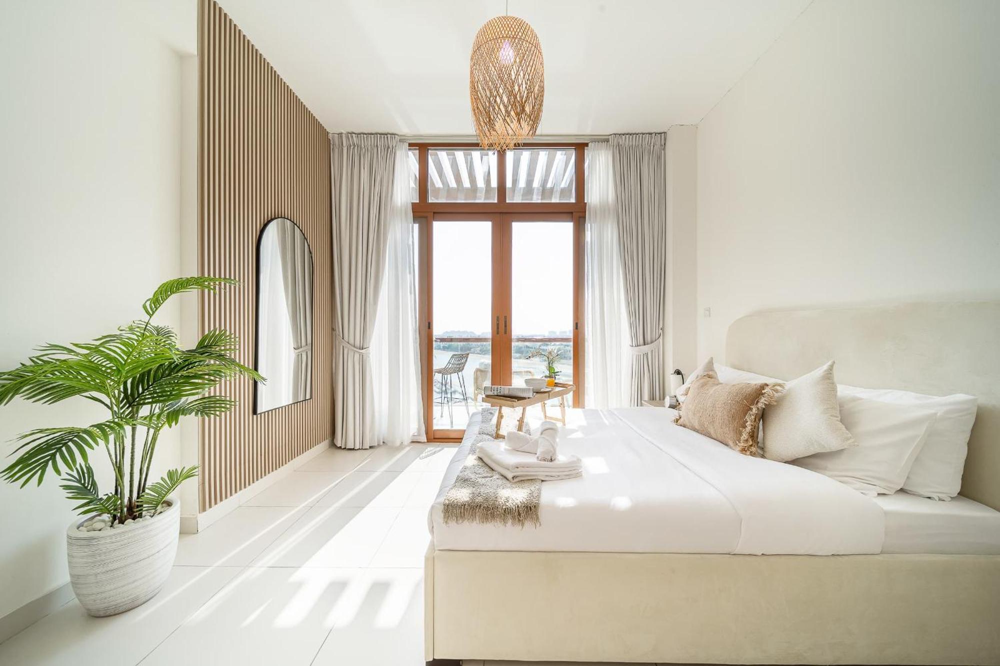 Airstay - Cozy - Sea Views - Palm Jumeirah - Monthly Offer Available Apartment *