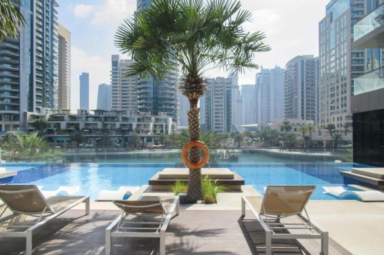 Stunning Marina Waterfront 2 Bed Escape