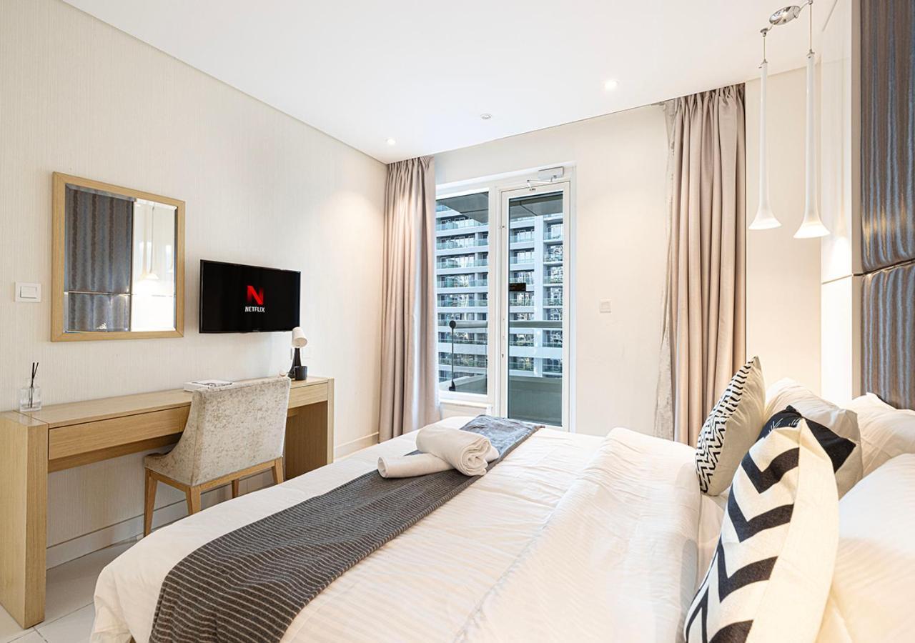 5 Min Mall & Fountain - Partly Burj Khalifa View - Swimingpool - Business Bay *