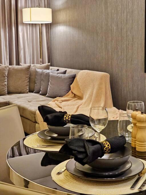 Apartment 1br Tower B Paramount *