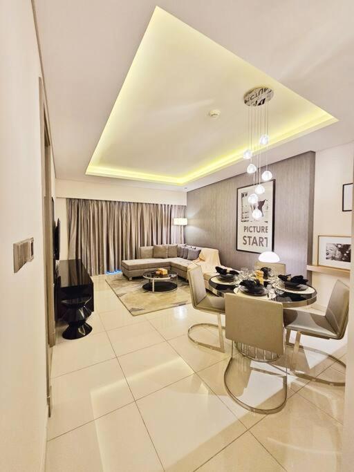 1br Tower B Paramount