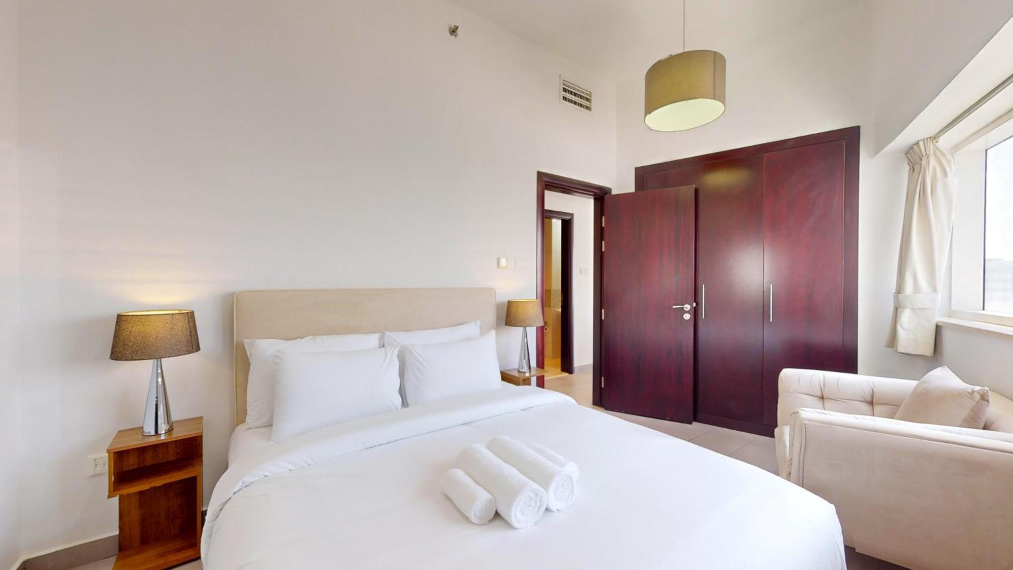 The Bridge - Tranquil Two Bedroom In Sports Apartment