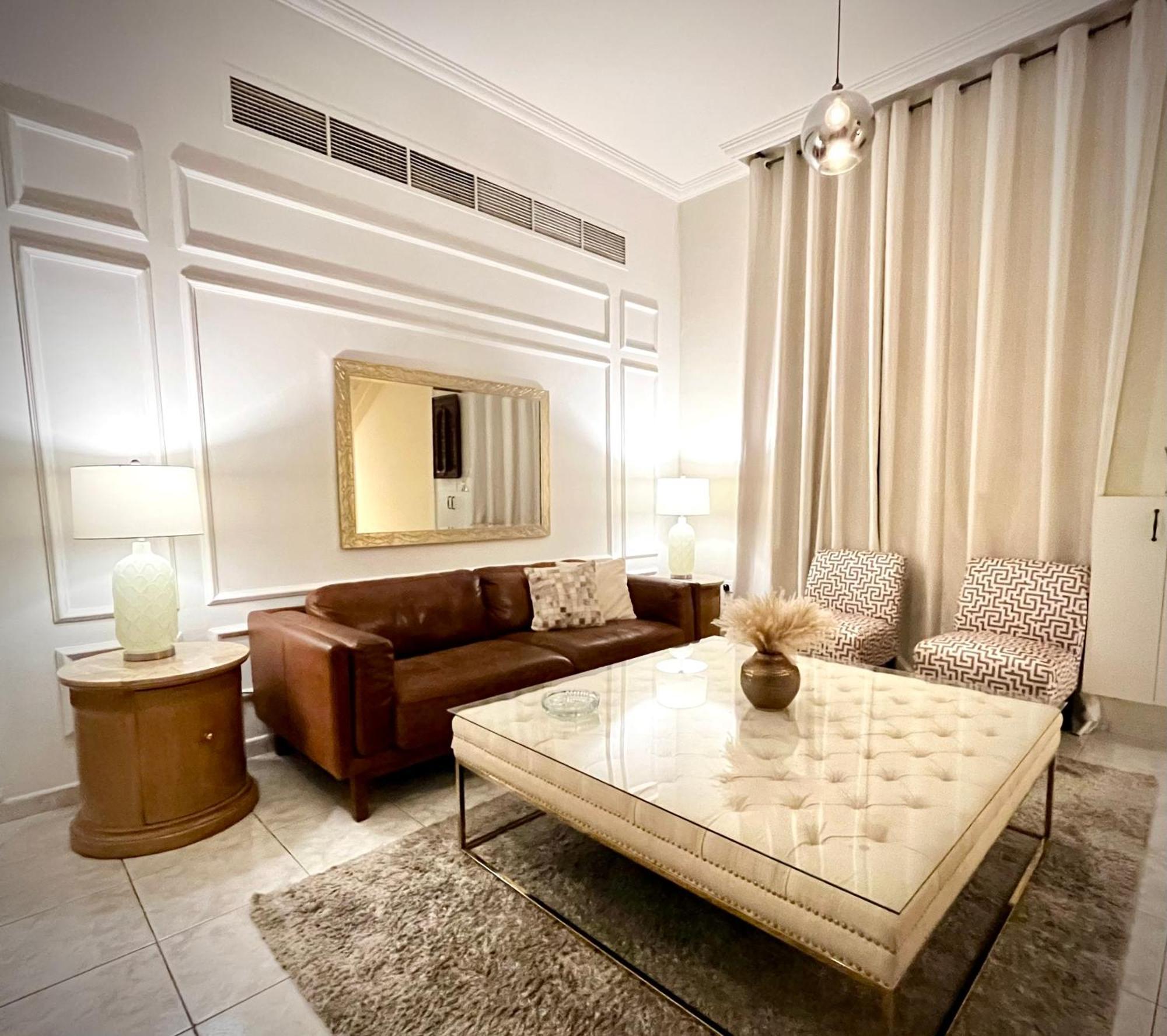 Brightful And Joyful 4 Bedroom Holiday home Dubai