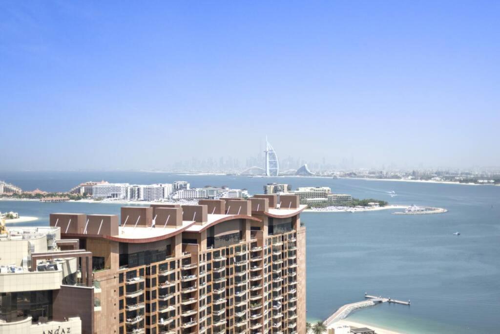 Apartment Stunning 1-br In Heart Of The Palm