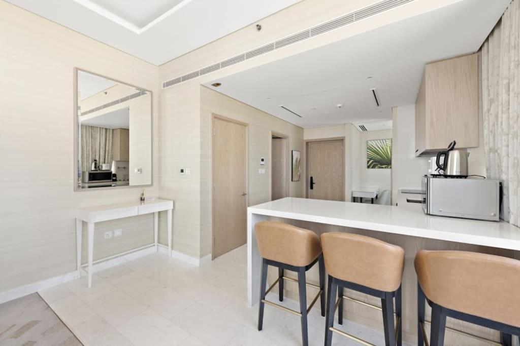 Apartment Stunning 1-br In Heart Of The Palm