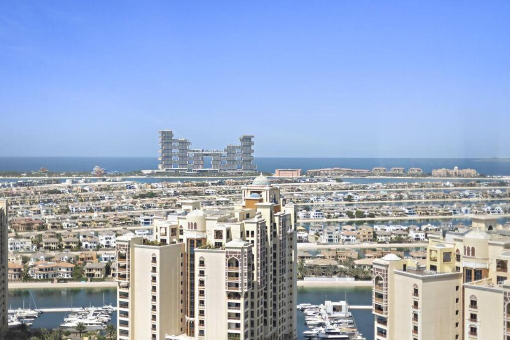 Stunning 1-br In Heart Of The Palm Apartment *