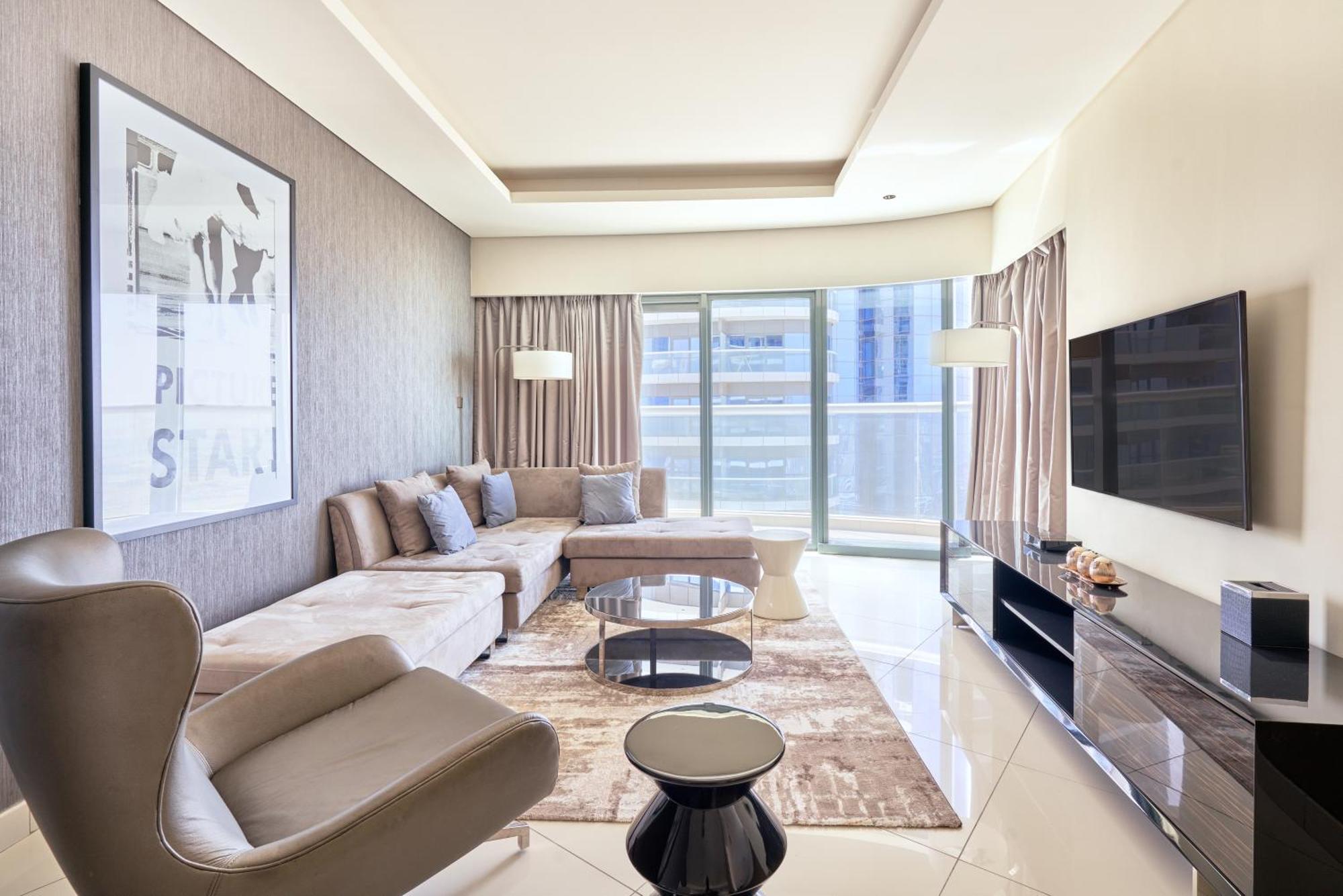 Daire Spacious 3bhk In Paramount Tower B With Stunning Views-6204 *