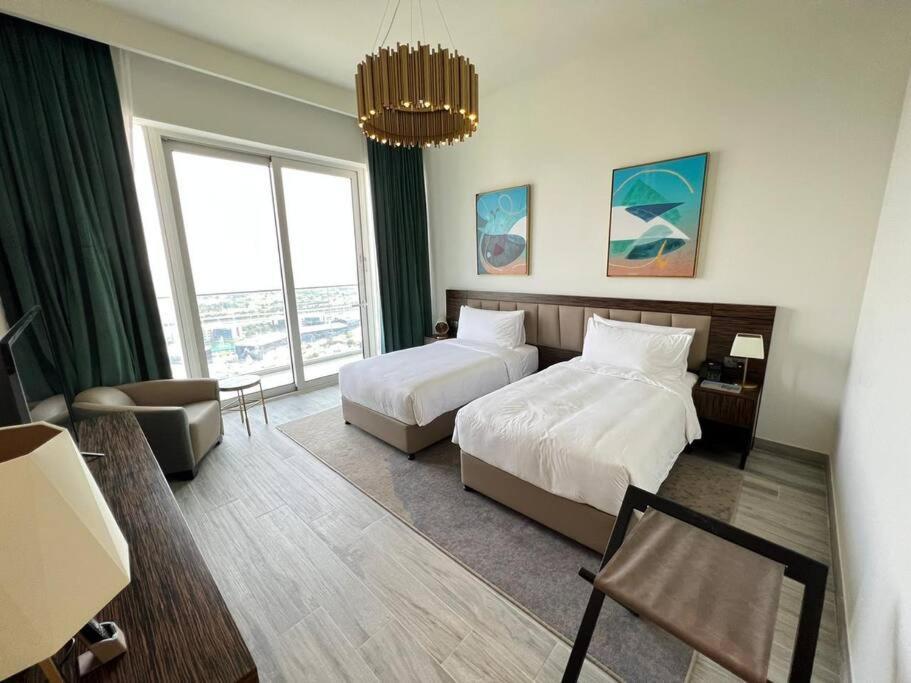 Luxury 2br Avani Palm View Dubai
