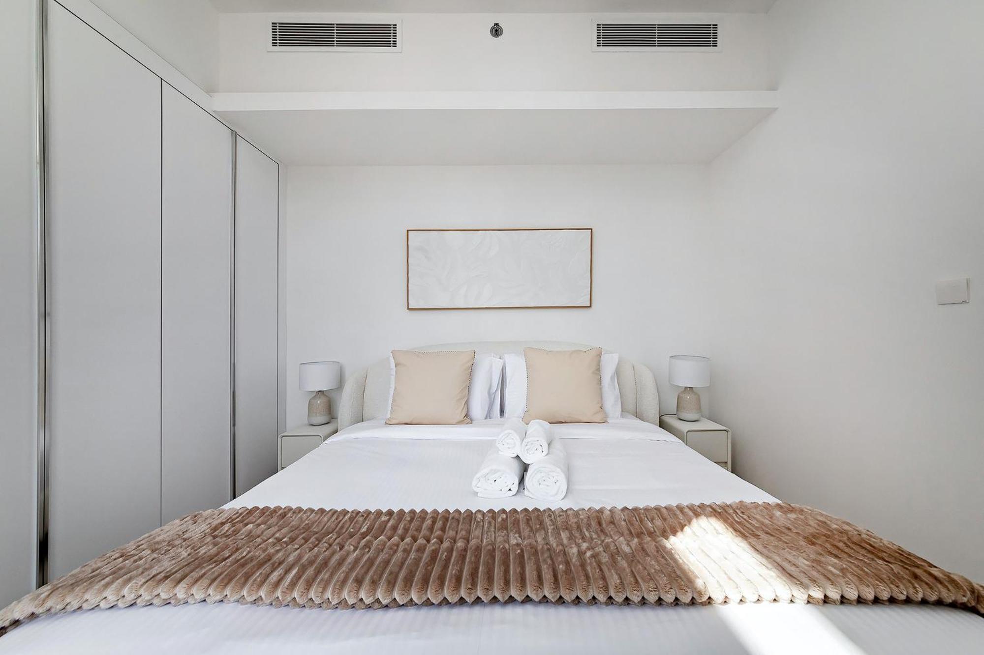 Bright 1br With Balcony In Luma 22 * Dubai