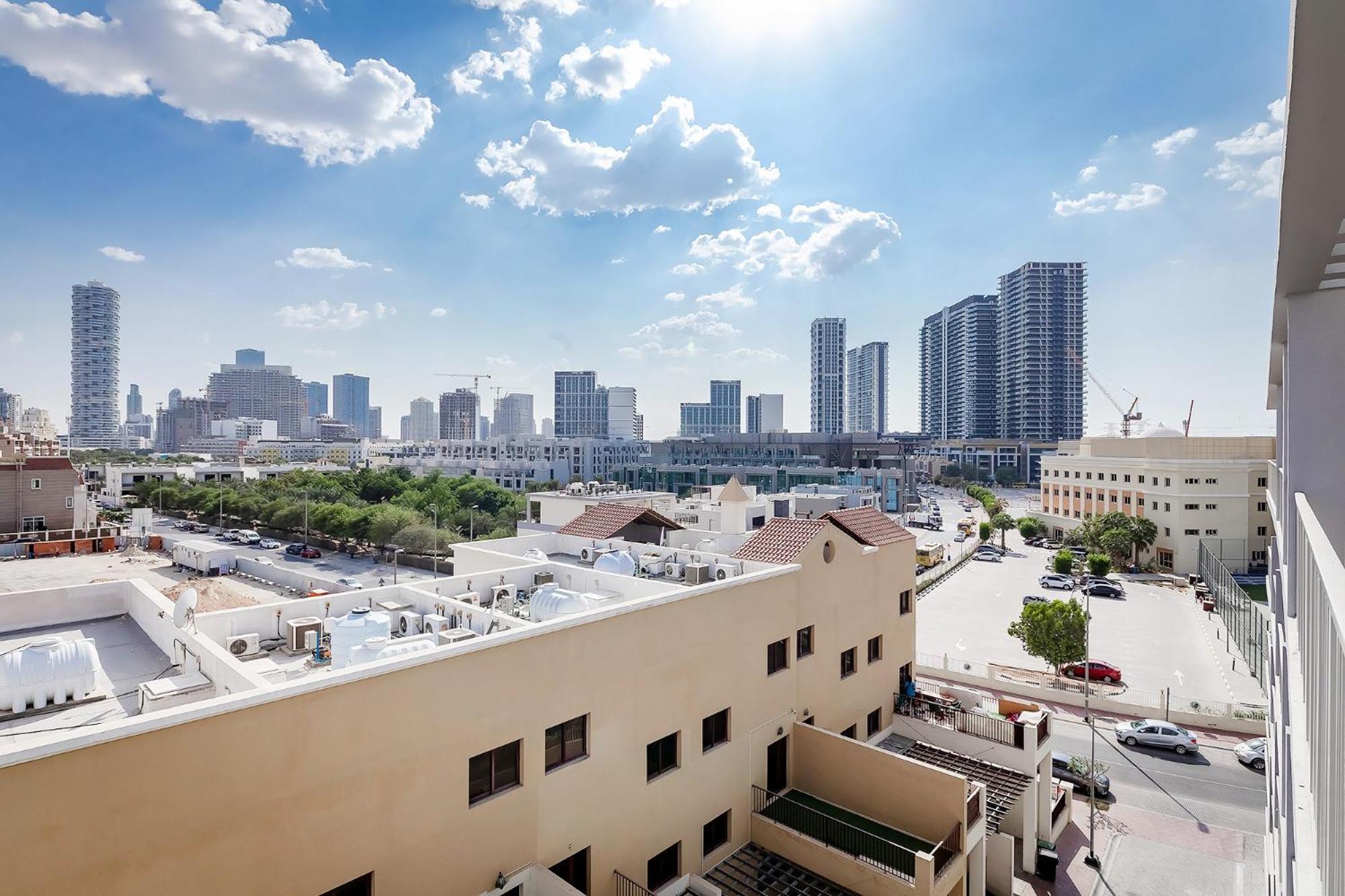 Bright 1br With Balcony In Luma 22 Apartment Dubai