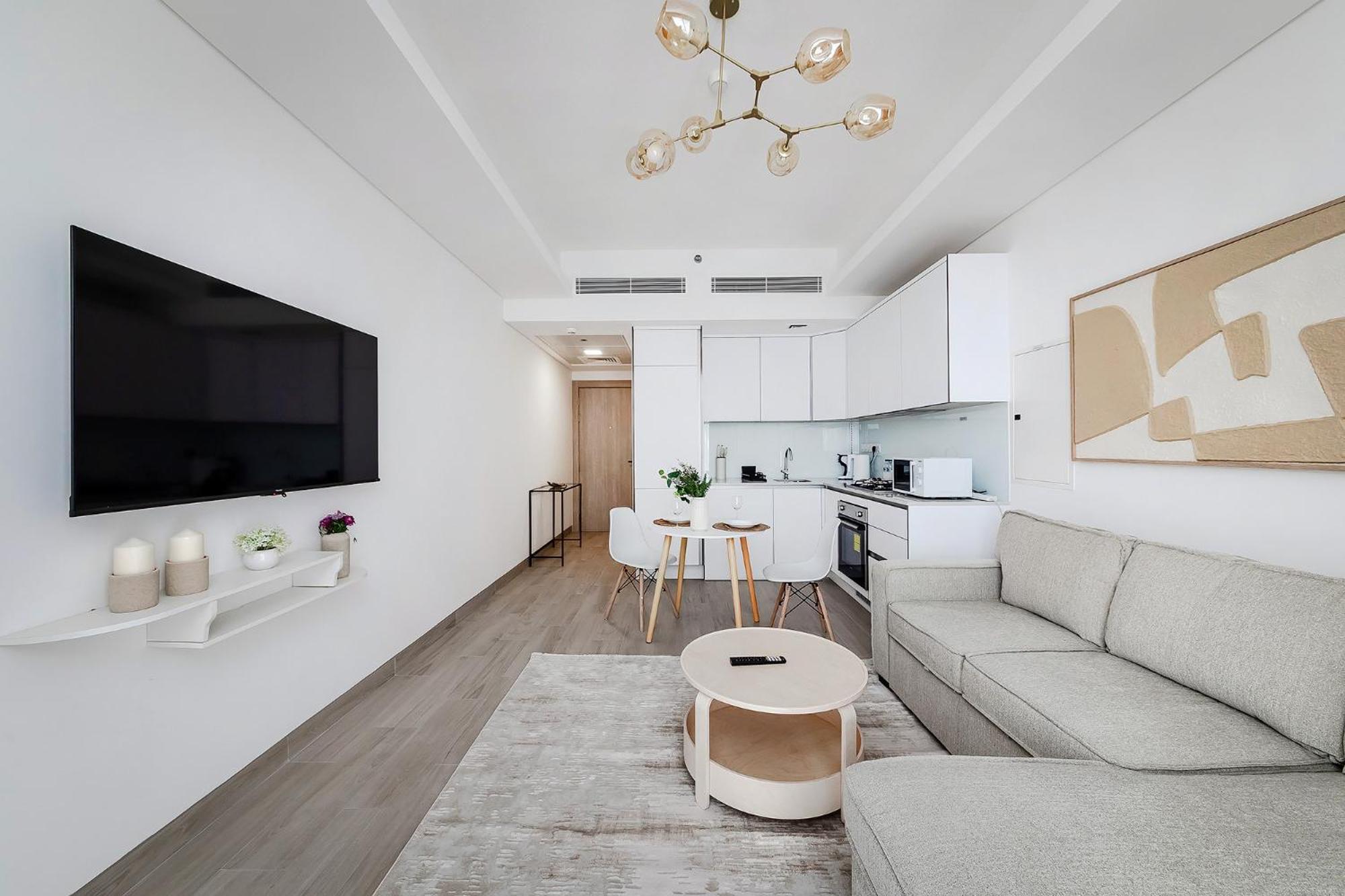 Bright 1br With Balcony In Luma 22 Dubai