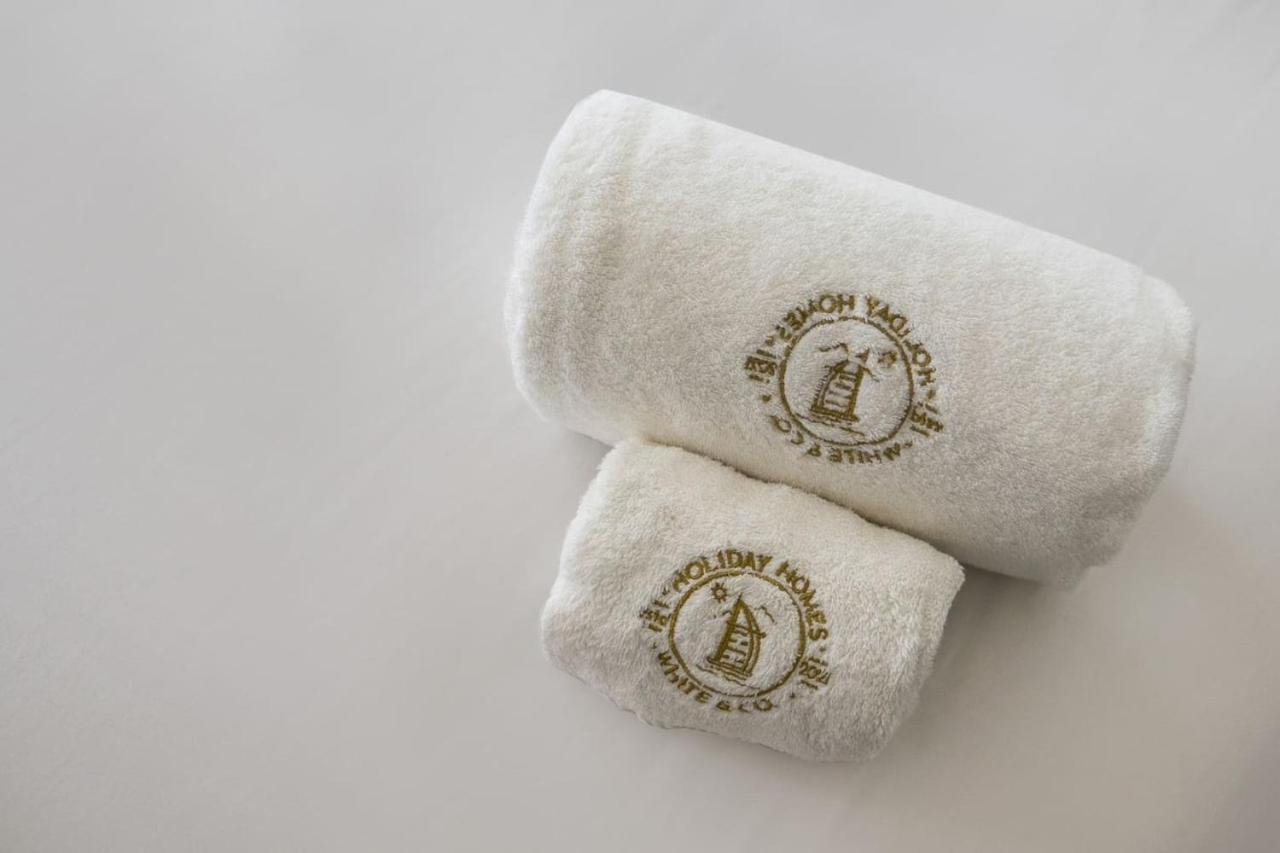 Live The Dream At Marina Quays Apartment