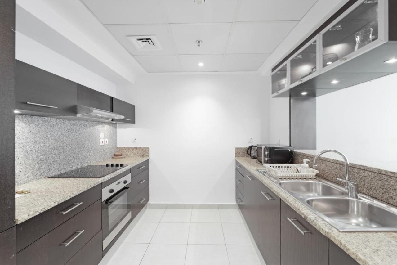 Live The Dream At Marina Quays