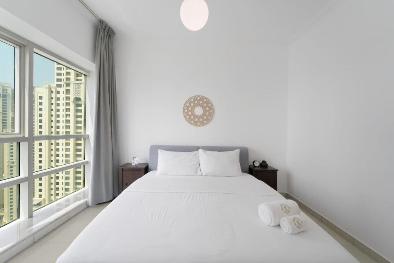 Apartment Live The Dream At Marina Quays Dubai