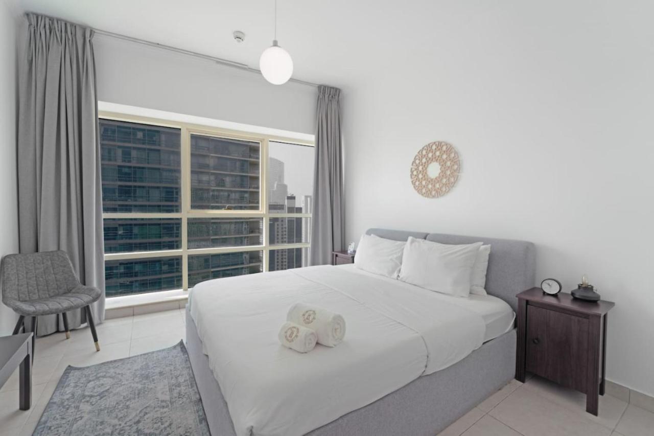 Live The Dream At Marina Quays Apartment Dubai