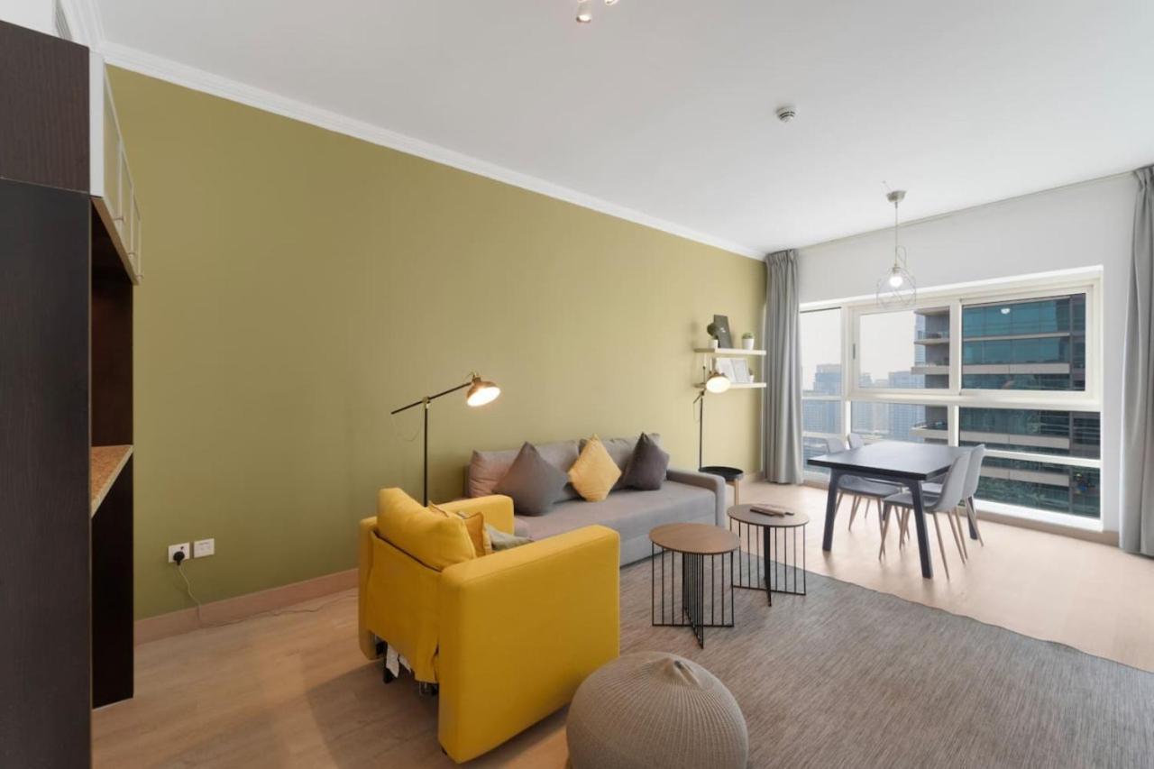 Live The Dream At Marina Quays Apartment Dubai