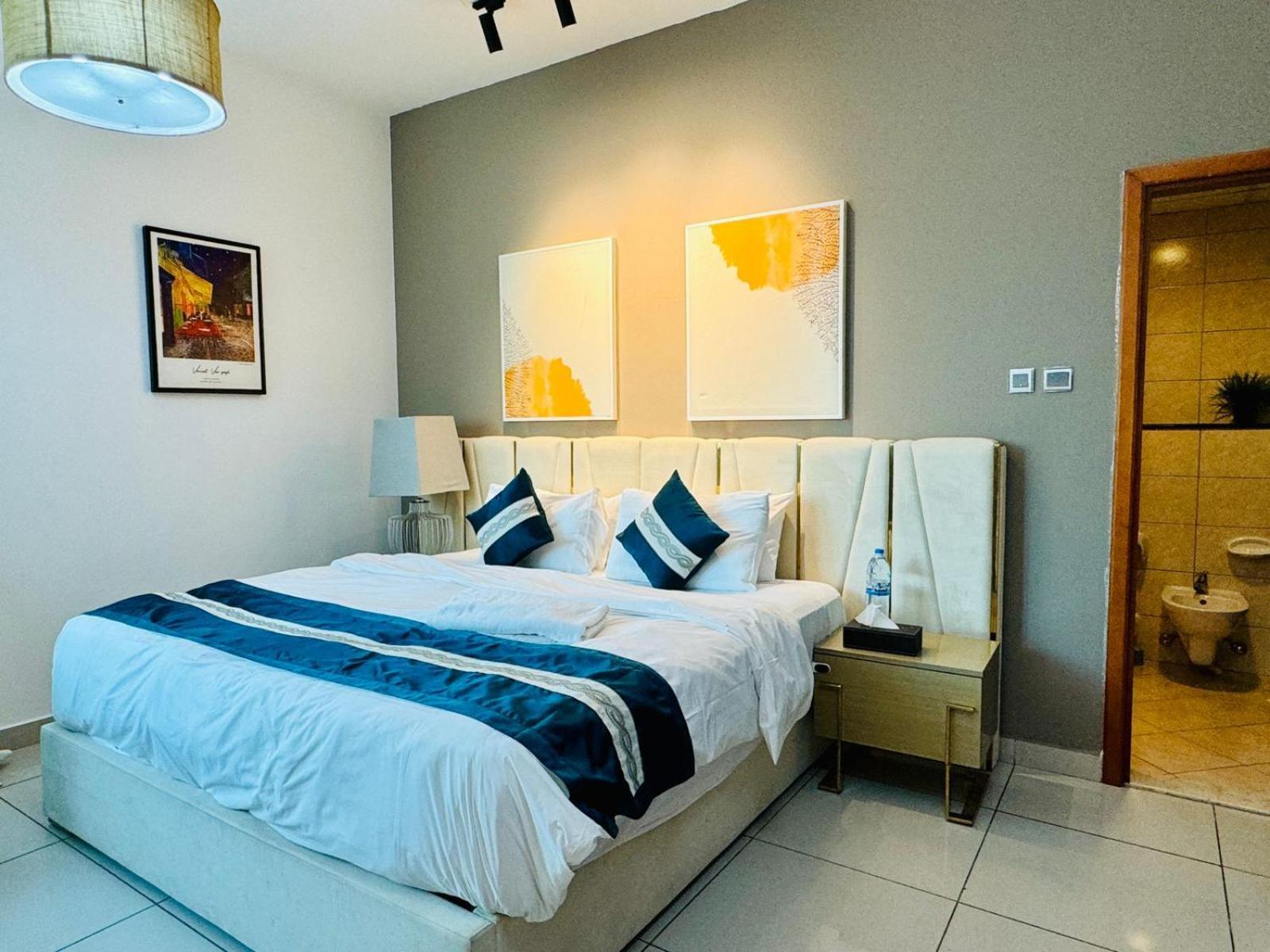 Entire Private Self Catered Marina * Dubai